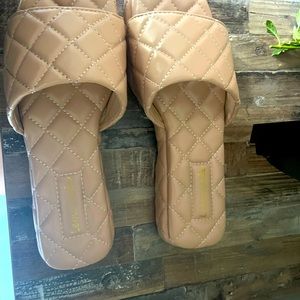 Comfortable to wear at home, and going out